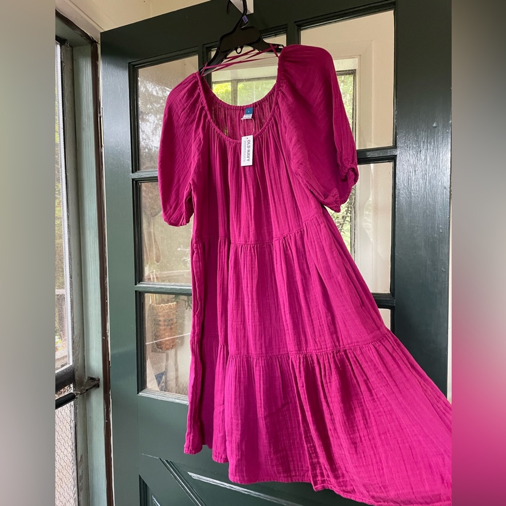Women’s  Large Hot Pink tiered short sleeve midi dress